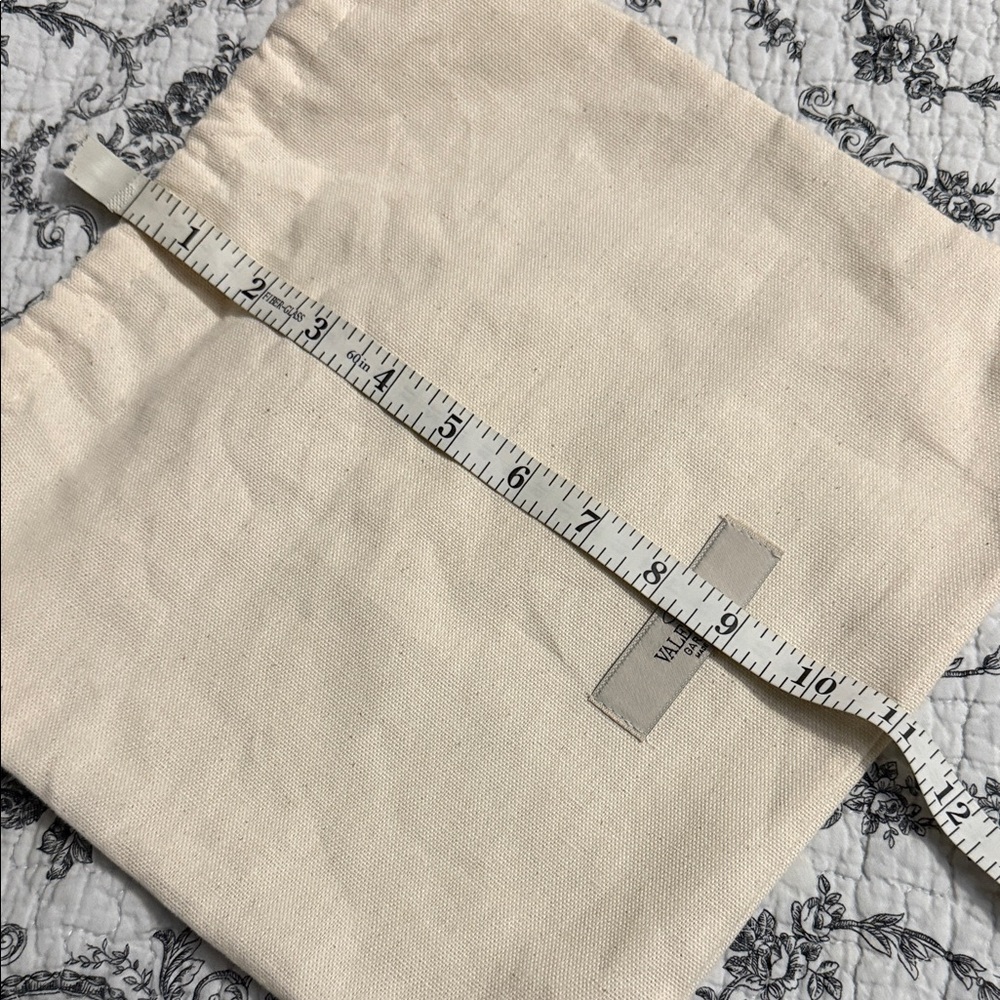 Valentino Garavani Beige Dust Bag - Picture 6 of 7